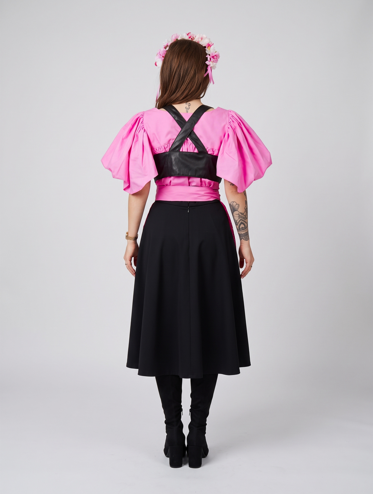 PINK NOIR & LACE – The GALWAs Wiesn Edit