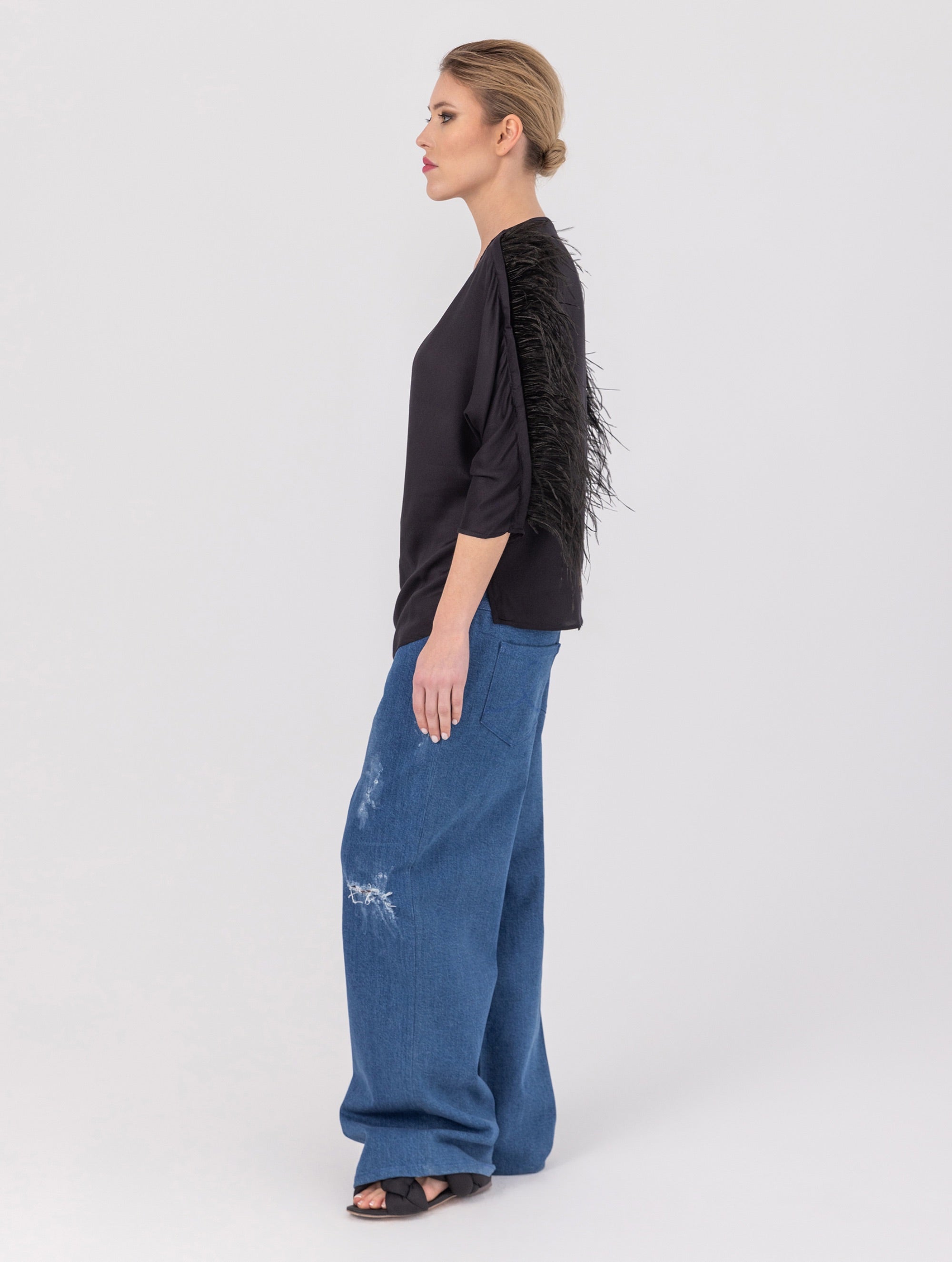 Halblang-Arm T-Shirt aus Viskose mit Federn am Arm zum an -und abknöpfen