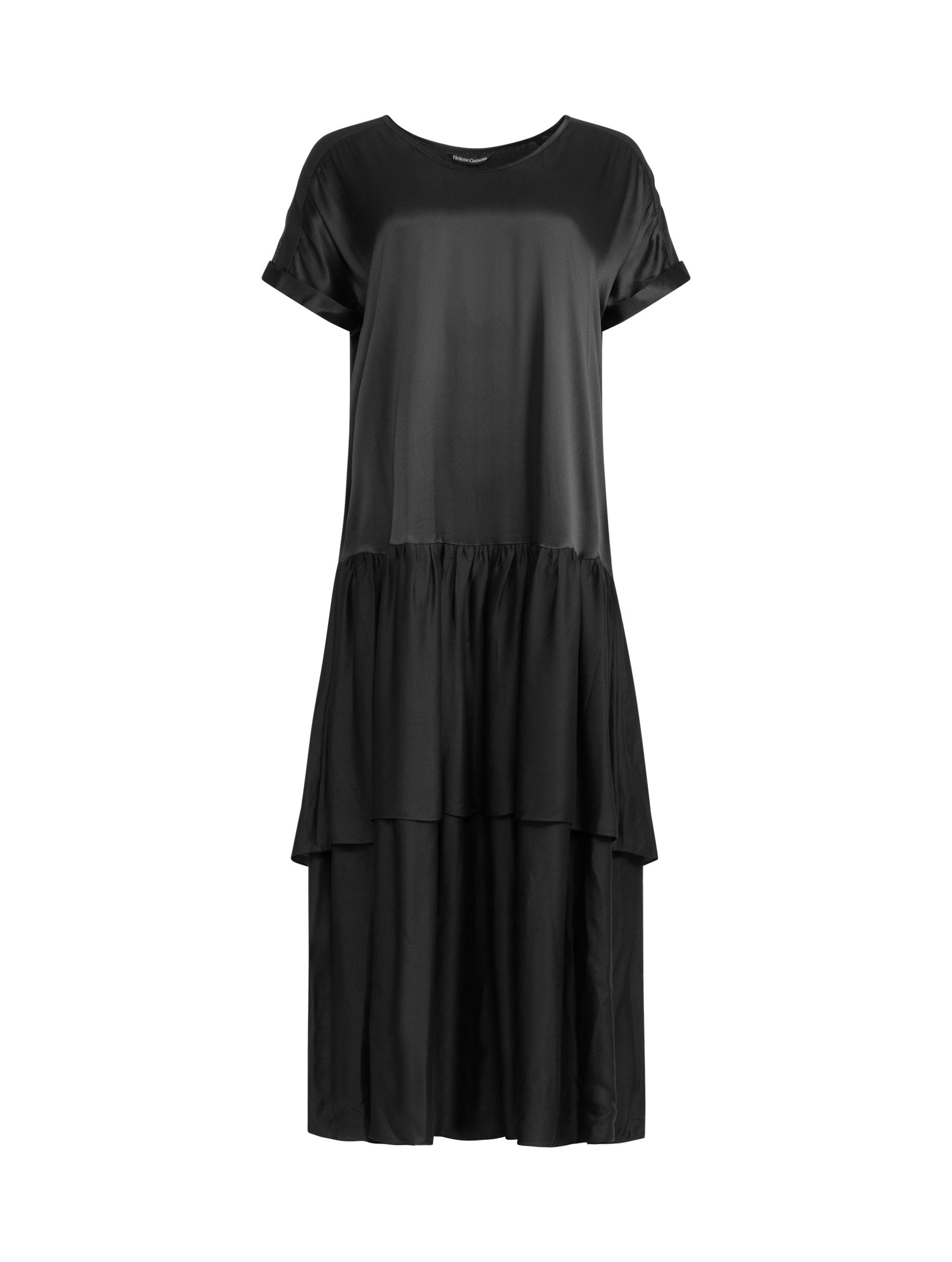 Locker fallendes Kurzarmkleid mit V-Ausschnitt und Volantrock aus Seidensatin und Viskose. Dieses Produkt ist Teil unserer Reborn Linie.