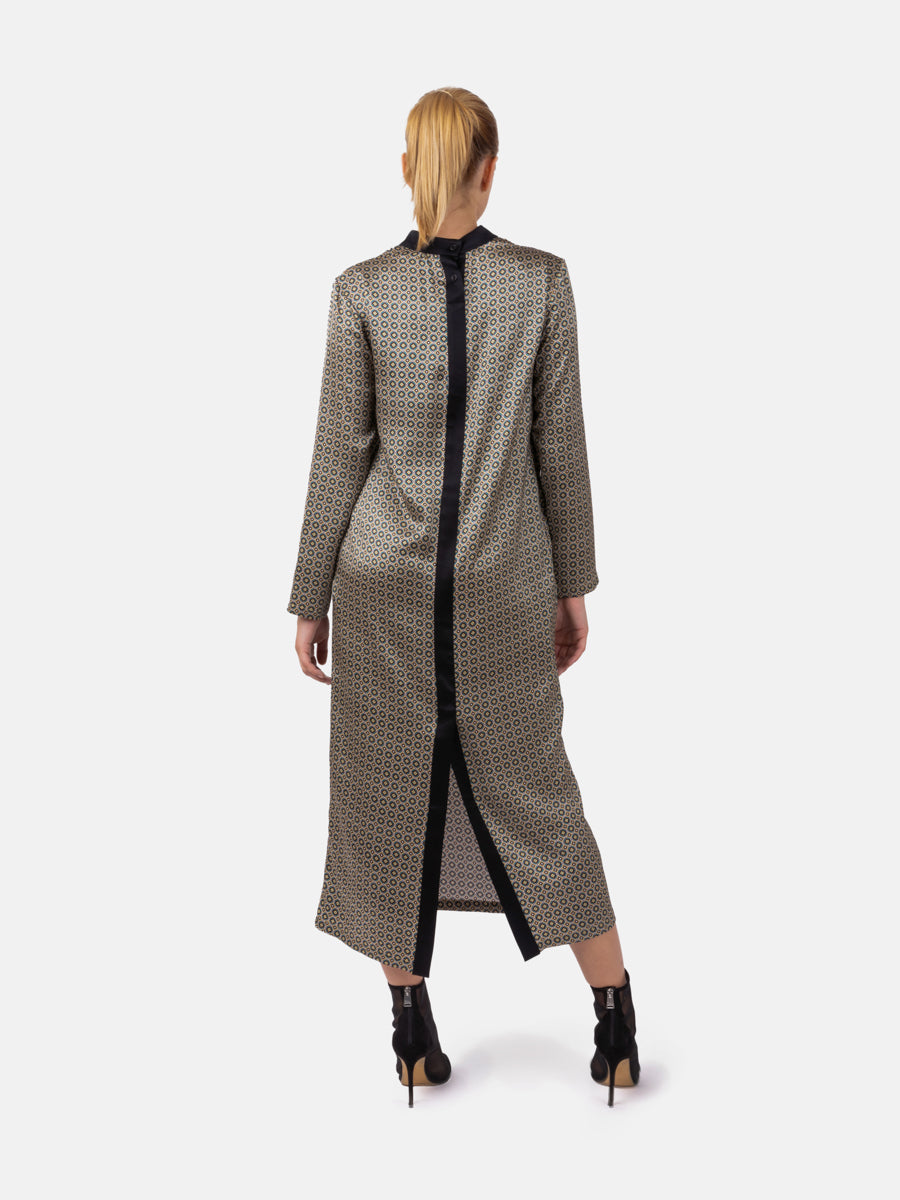 Lang geschnittenes Seidenkleid Hope aus 100% italienischer Seide mit exklusivem Print von Helene Galwas