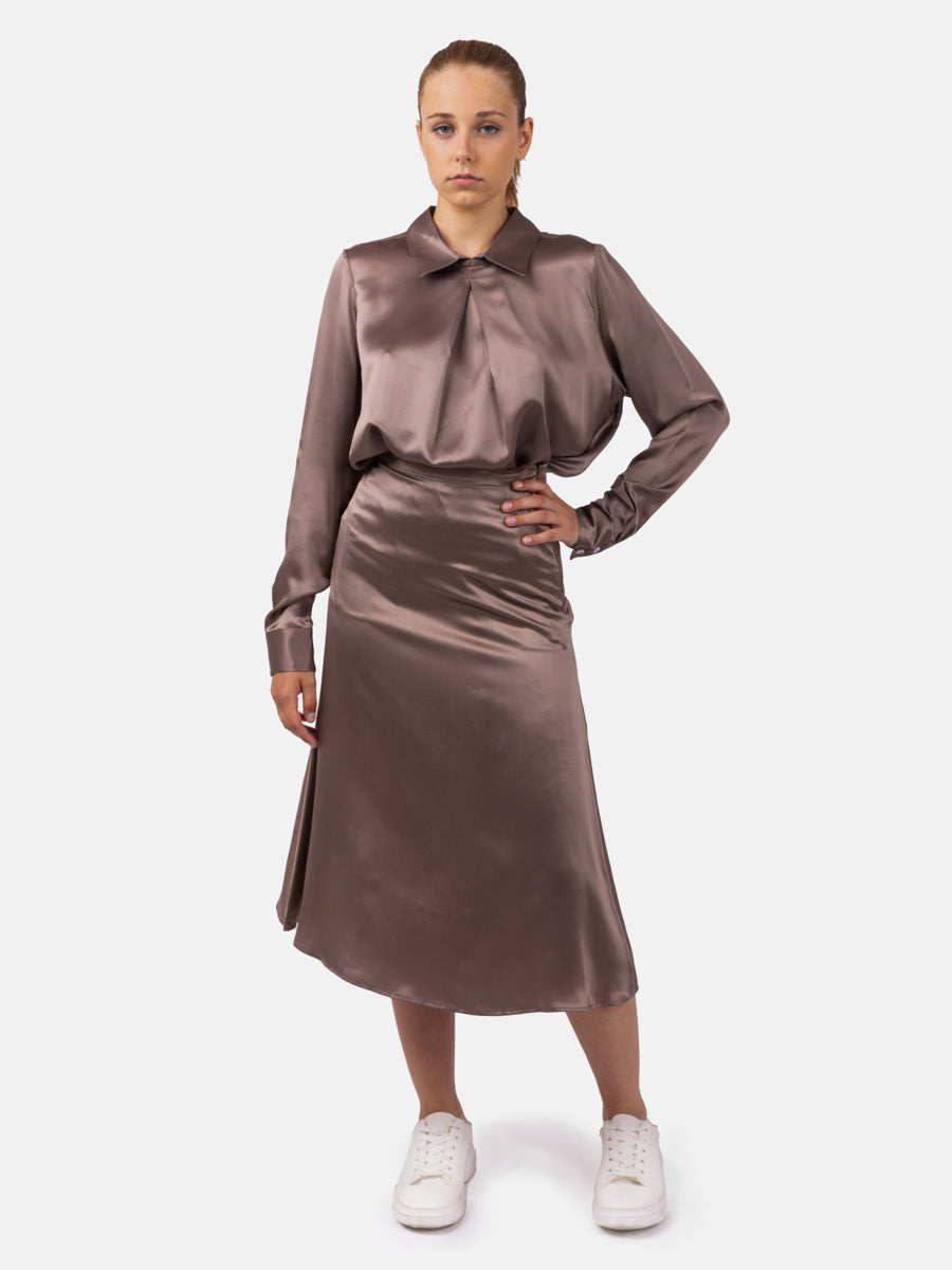 Midi-Rock hergestellt aus 100% hochwertiger Seide und einem klassischen Schnitt