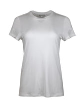 Bermuda aus weichem Viskose-Leinen-Mix in elegantem High-Waist Schnitt, seitlichen Eingriffstaschen und langen Abnähern auf der Vorderseite