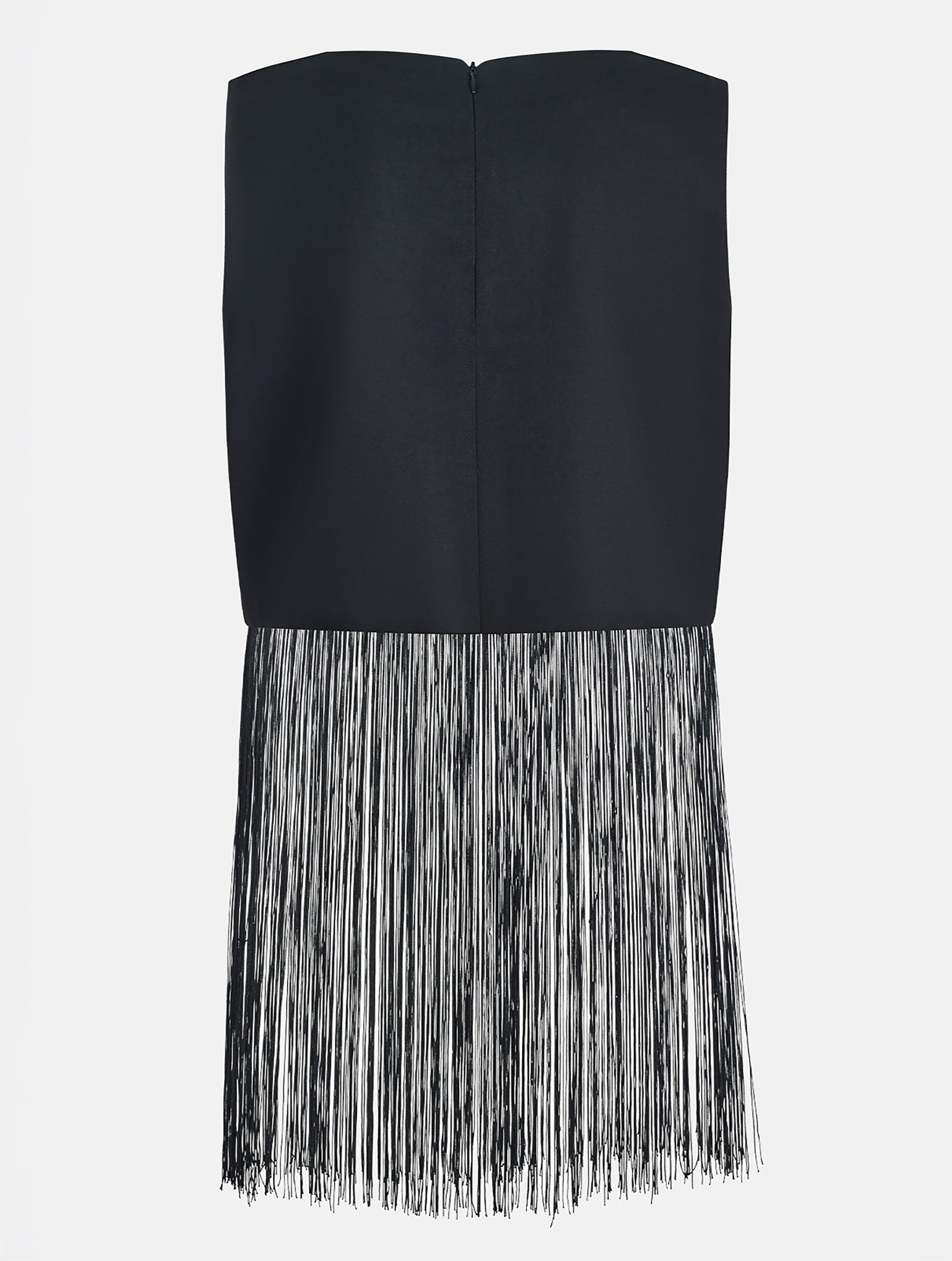 Grade geschnittenes kurzes Top aus Woll-Mix mit abnehmbaren langen Fransen aus Viskose. Dieses Modell ist Teil unserer Reborn Linie, da aus dem ehemaligen Top Alissa hergestellt worden ist.