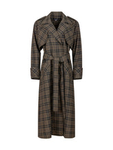 Karierter Maxi-Trenchcoat mit Gürtel und angesetzten Ärmeln mit Ärmelgürteln, sowie Schulterklappen.