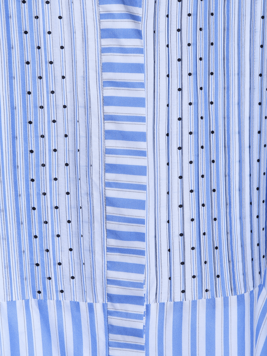 Gestreiftes Blusenkleid aus Premium-Baumwolle, gepunkteten Biesen im Brustbereich und Fledermausärmeln