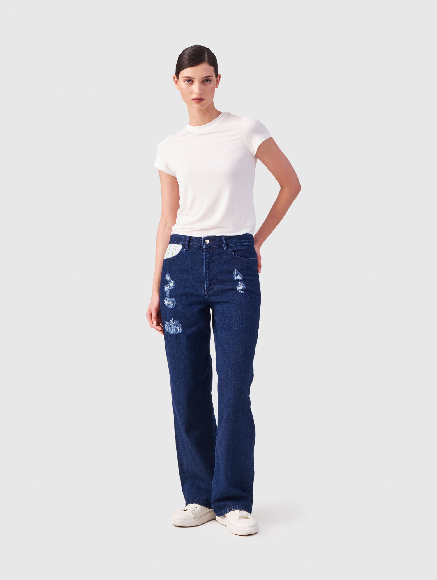 2-in-1 Jeans mit weitem Hosenbein und Destroyed-Look und verschiedenen Tragemöglichkeiten mit den integrierten Shorts