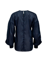 Weite Bluse aus 100% Bio-Baumwolle Hadley mit schlichtem Design von Helene Galwas.