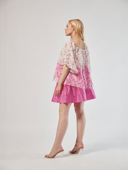Carmenbluse mit weiter Passform, lockeres Design und auffällige Optik durch das Devoree Gewebes