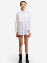 Weiße, taillierte Langarmbluse Hada aus 100% feinster Baumwolle von Helene Galwas