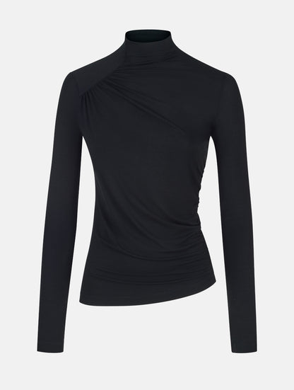 Figurbetontes Longsleeve mit Hochkragen aus ultraweichen Light-Jersey und Raffung am Hals, sowie der gegenüberliegenden Seite auf Höhe der Taille.