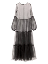 Schwarzes Maxikleid aus Tüll mit weitem Rock und Puffärmeln