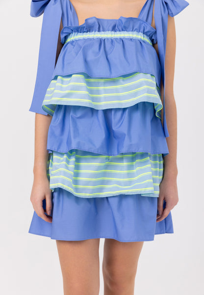 Vielseitiges und mehrreihiges Midi-Kleid aus Baumwolle in einzigartigem Design mit breiten Trägern