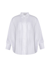 Weites Oversizebluse, sophisticated Look durch den ausgefallenen Rückenauschnitt, der sich verstellen lässt, sodass man die Tiefe des Rückenausschnitts anpassen kann, Lange Ärmel mit klassischen Hemdmanschetten und Kragen