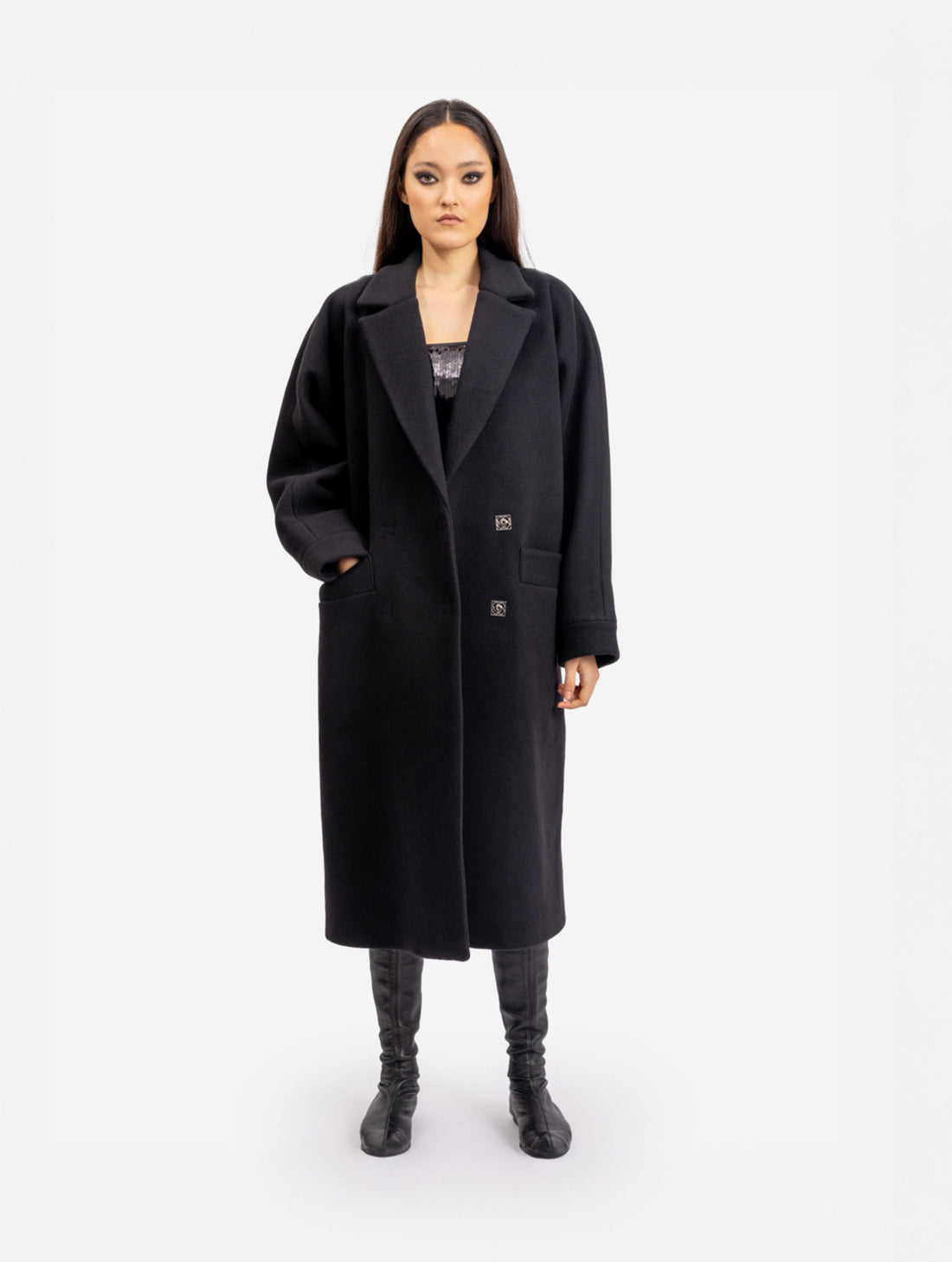 Schwarzer Oversize Mantel Hanna aus Schurwolle von Helene Galwas