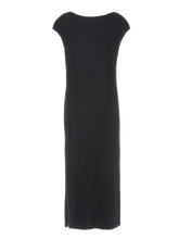 Midi-Schlauchkleid aus Edel-Jersey mit rundem Ausschnitt, Schulterpolstern und Schlitz an der Seite