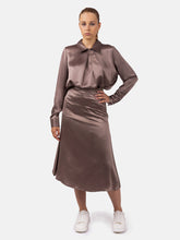 Midi-Rock hergestellt aus 100% hochwertiger Seide und einem klassischen Schnitt