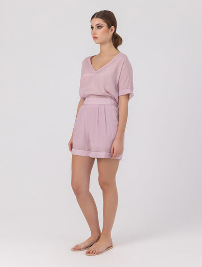 Locker geschnittene Shorts aus einer luxuriösen Mischung aus Seide und Elastan.