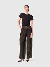 Klassisches T-Shirt mit Rundhalsausschnitt aus hochwertigem, atmungsaktiven Premium Jersey