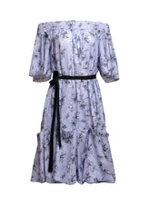 Midi-Kleid aus Premium-Baumwolle mit Carmen Ausschnitt und einem Gürtel auf der Rückseite zum Binden