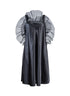 Midi-Kleid aus luxuriösem Stretch-Satin mit kunstvoll angebrachten Volants aus feinster Organzaseide