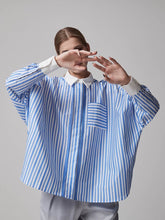 Oversize Bluse aus hochwertige Baumwolle, praktischer Brusttasche und subtilen Biesen-Falten