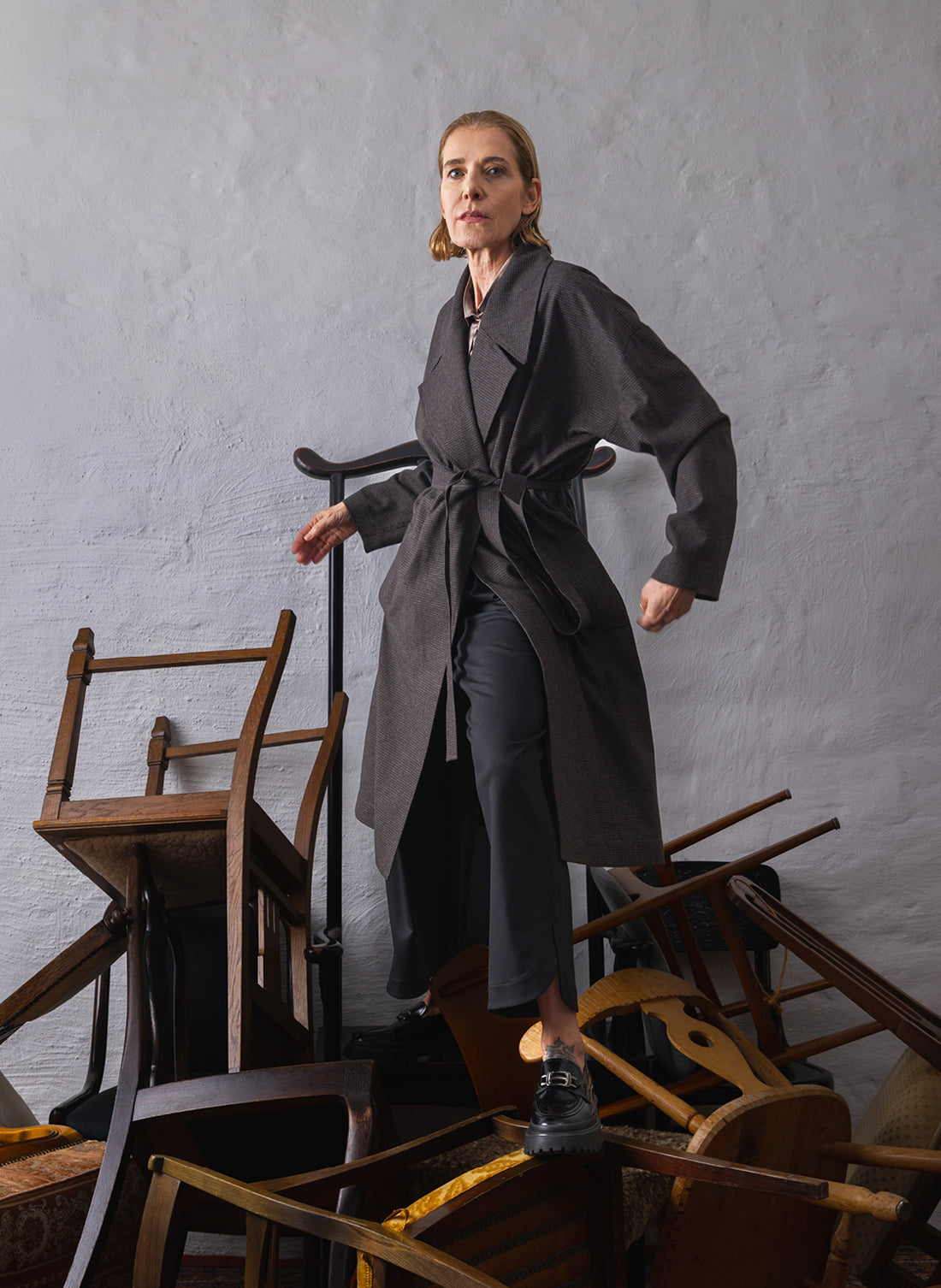 Fein karierter, locker geschnittener Mantel Helene aus einem Woll-Viskose-Mix von Helene Galwas